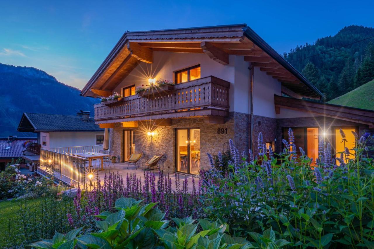 Chalet Alpendomizil Ahorn Mayrhofen Exteriör bild