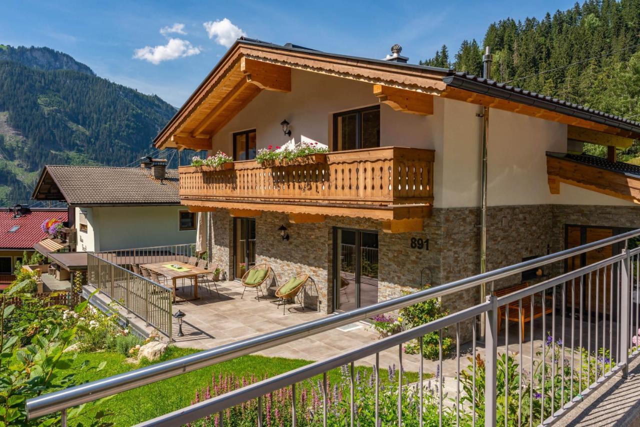 Chalet Alpendomizil Ahorn Mayrhofen Exteriör bild